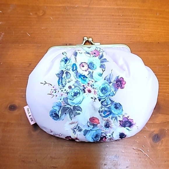 PAUL & JOE KITTEN POUCH GRANNYCORE POLYESTER METAL COIN WALLET IN PINK FLOWERS - Picture 5 of 5